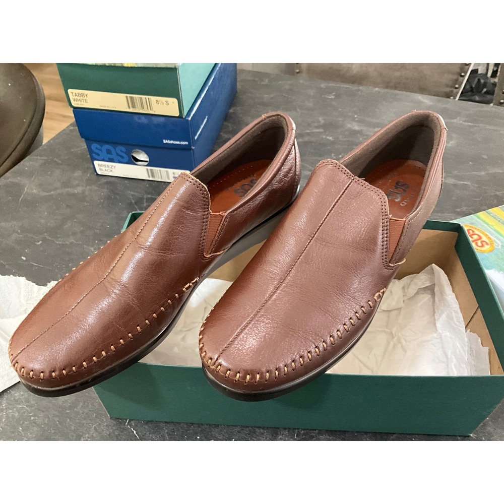 SAS Dream Brown Leather Slip On Loafers Womens 8 N Tripad Comfort Made in USA